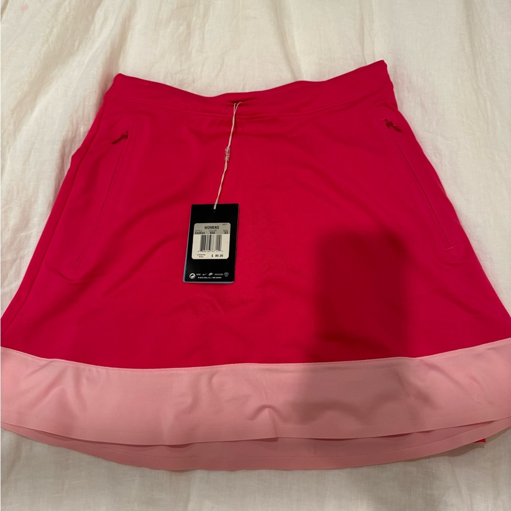 NWT XS Women’s Nike pink golf skirt